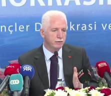 "Tarihin Bilincinde, Demokrasinin İzinde": 20 bin &ouml;ğrenci i&ccedil;in imzalar atıldı