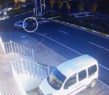 Tekirdağ'da yaya ge&ccedil;idindeki feci kaza kameraya yansıdı