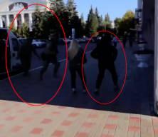 Ukrayna'nın 18 yaşındaki muhbiri Rusya'da kıskıvrak: Kız arkadaşıyla y&uuml;r&uuml;rken FSB bastı!