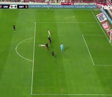 Fernando Muslera ma&ccedil;ın başında korkuttu! Sahada fenalaştı