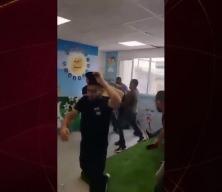 Siyonist İsrailliler sandık başında Arap se&ccedil;mene saldırdı