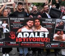 Ters y&ouml;nde 2 can alan alkoll&uuml; s&uuml;r&uuml;c&uuml; tahliye edildi: Acılı ailelerden isyan