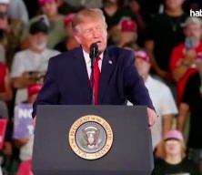 Trump g&ouml;z&uuml;n&uuml; Venezuela'ya dikti! 'Yakında 51. eyaletimiz olacak'