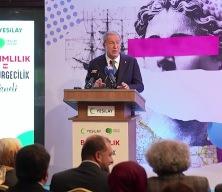 Yeşilay'da, bağımlılık ve s&ouml;m&uuml;rgecilik arasındaki tarihsel ilişki masaya yatırıldı