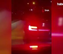 Yol kesip tehdit eden maganda kamerada: Ara&ccedil;ta bebek olmasına bile aldırış etmedi
