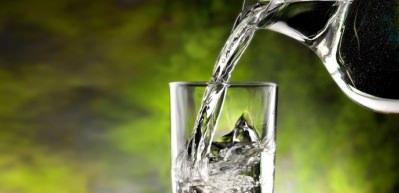 Su i&ccedil;erek nasıl kilo verilir? Sadece 1 haftada 7 kilo zayıflatan su diyeti