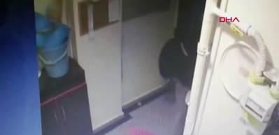 Meslek haline getirmiş! Apartmanlardan 5 bin TL değerinde ayakkabı &ccedil;aldı