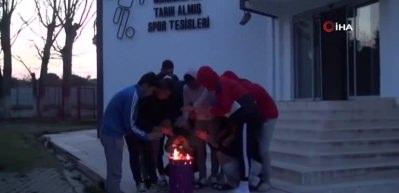 S&uuml;per Lig'in efsane kul&uuml;b&uuml; mum ışığında kaldı!