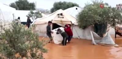 Suriye’nin kuzeyinde fırtına ve şiddetli yağış mülteci kamplarını vurdu