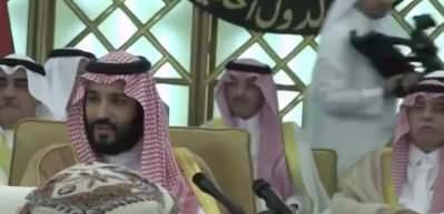 Suudi Arabistan'ın petrol gelirleri d&uuml;şt&uuml;! Maaşları &ouml;demeye bile yetmiyor