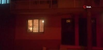 İ&ccedil;erisinde &ccedil;ocukların da bulunduğu eve silahlı saldırı