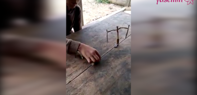 Tahtadan muhteşem oyuncak yapan zeki &ccedil;ocuk