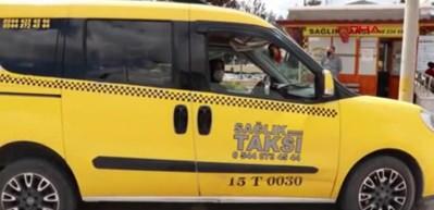 Taksici Sebahat Abla, korona g&uuml;nlerinde de g&ouml;rev başında