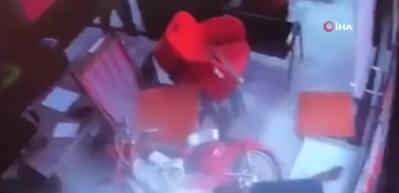 Tavan delindi, 3 metreden zemine b&ouml;yle d&uuml;şt&uuml;