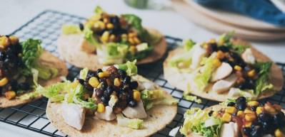 Tavuk salatalı taco tarifi