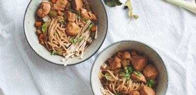 Tayland usul&uuml; tavuklu noodle tarifi