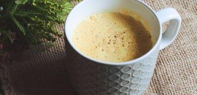 Taze zerde&ccedil;allı latte