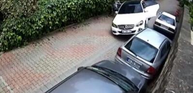 Tek başına hepsini dize getirdi! Araba adeta şaha kalktı