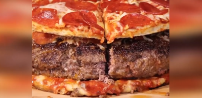 Tek &ouml;ğ&uuml;nde dev lezzet: Pizza hamburger!
