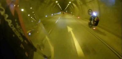 Tek teker şov yapayım derken &ouml;l&uuml;mden d&ouml;nd&uuml;!