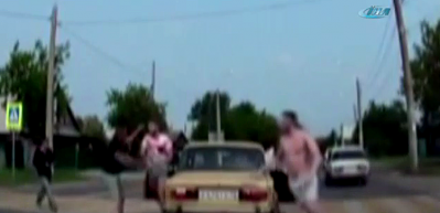Tek yumrukla nakavt oldu