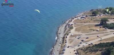 Tekirdağ'da g&ouml;ky&uuml;z&uuml; paraş&uuml;tlerle renklendi