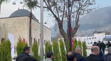 Bakan Murat Kurum Hatay'da eline aldı mikrofonu ve yapılan eserleri bir bir anlattı