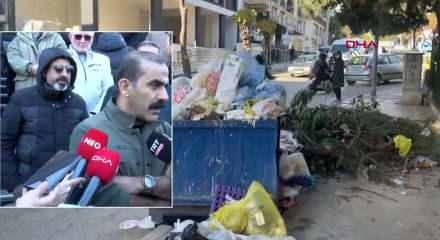 CHP'li Buca'da maaşlarını alamayan iş&ccedil;iler belediye binası &ouml;n&uuml;nde eylemde bulundu