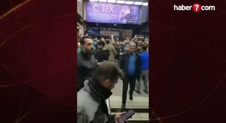 İran'da d&ouml;viz kurundaki "fahiş" y&uuml;kseliş, protesto edildi