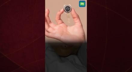 20 yıldır felçli olan Audrey Crews, yalnızca düşünerek adını yazmayı başardı