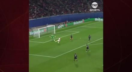 İngiliz devi transferi bitirdi, Sesko Manchester United’da