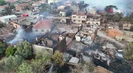 Köy alevlere teslim oldu! Çok sayıda ev küle döndü