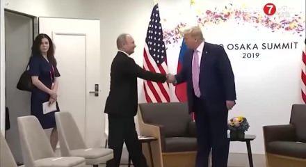 Trump’tan sürpriz çıkış: Putin ve Zelenski’yi zirveye çağırabilir