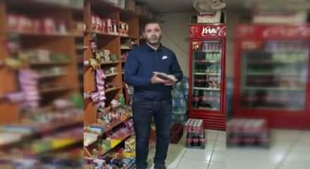 Mahallelinin borcunu kapatt herkesin hayır duasını kazandı!