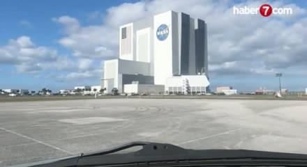 NASA, SpaceX'in Ay'a iniş planının gecikmesi nedeniyle diğer firmalarla anlaşma olabileceğini belirtti