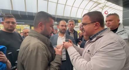 Sahte altın ile kuyumcuyu dolandırmaya çalışan kadın yakayı ele verdi