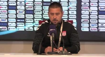 Sivasspor yardımcı antrenörü Ateş: Korkmaz istifa etmeyecek
