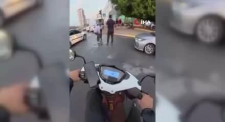 Sokakta ağızlıksız gezdirilen 'Rottweiler' cinsi köpek dehşet saçtı