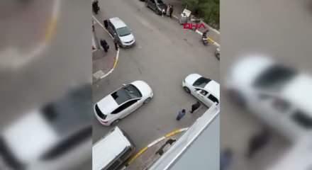 Trafikte tartıştığı kadın sürücüye saldırdı! O anlar cep telefonuna yansıdı