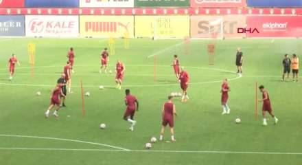 Avrupa devleri Galatasaray'ın yıldızları için geliyor