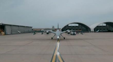 AKINCI ve KEMANKEŞ güçlerini birleştirdi! Gökyüzünde gurur veren anlar