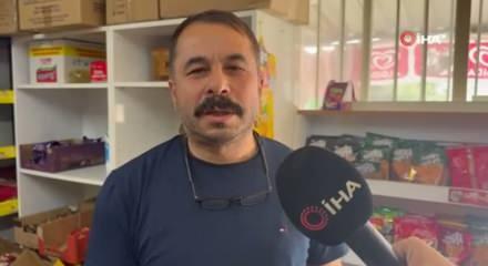 Bakkalın veresiye defterini satın alan gizemli hayırsever, borçları ödeyip defteri yaktı