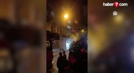 Beyoğlu'nda apartmanda çıkan yangında mahsur kalan 8 kişi kurtarıldı