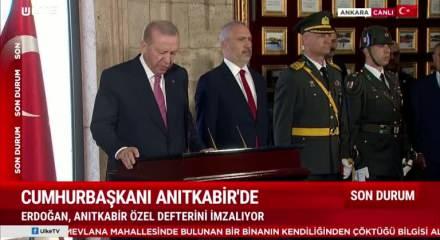 Cumhurbaşkanı Recep Tayyip Erdoğan Anıtkabir'de