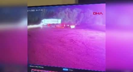 Edirne'de 2 TIR ve 3 otomobilin karıştığı zincirleme kazada 1 kişi öldü, 2 kişi yaralandı