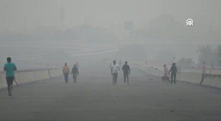 Hindistan'da "yapay yağmur" denemelerine rağmen hava kirliliği devam ediyor