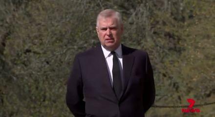 Tüm ünvanları elinden İngiliz Prensine bir şok daha!