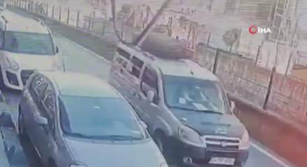 İstanbul'da tramvay hattında korkutan kaza: Patlamalar oldu!