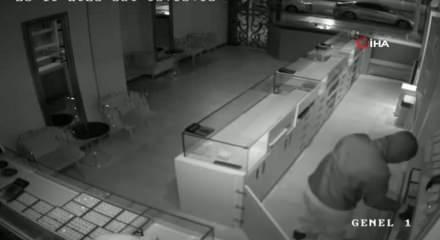 Kuyumcudan yaklaşık 7 kilogram altın çalan 8 şüpheli yakalandı