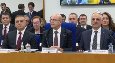Bakan Mehmet Şimşek "Vergi affı gelecek mi? " sorusunu cevaplandırdı